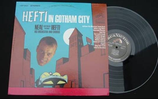 Capa de disco de Neal Hefti, compositor da famosa música-tema do seriado 'Batman' (Foto: Reprodução)