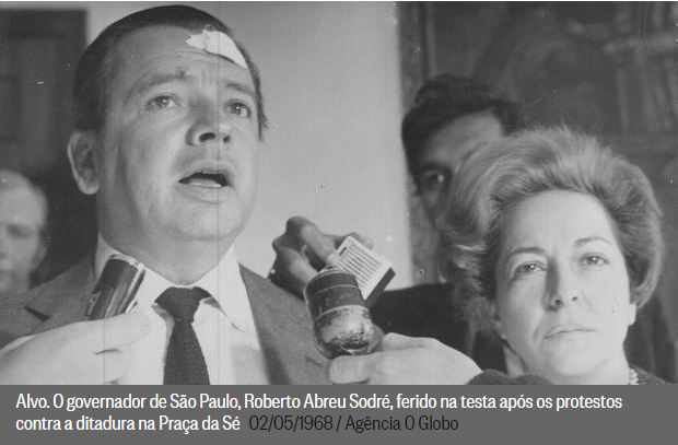 Na ditadura militar, governador de São Paulo foi apedrejado no 1º de maioNo Dia do Trabalho de 68, Abreu Sodré, da Arena, foi alvo de protestos na Praça da Sé (Agência O Globo/02/05/1968)