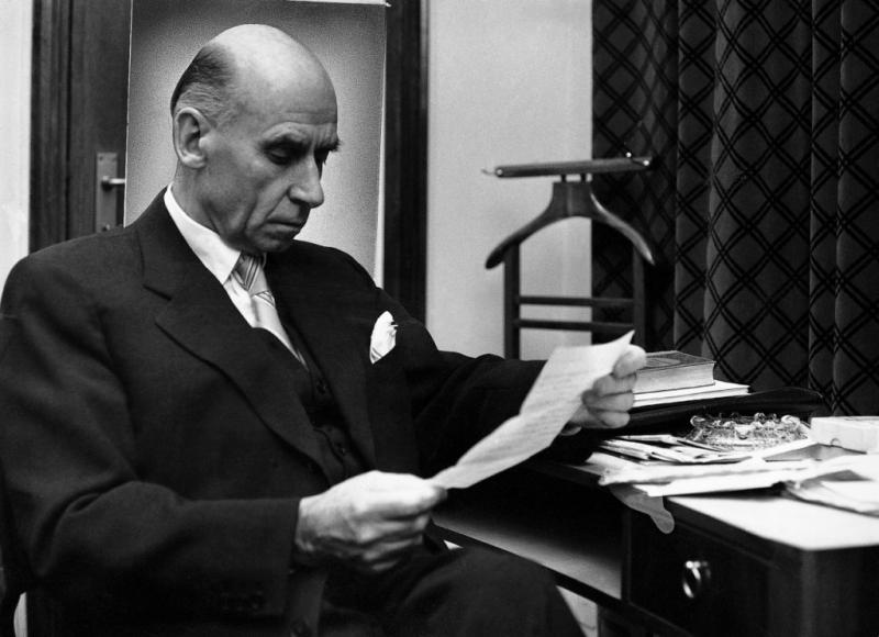 Hermann Knaus, desenvolveu em conjunto com o médico japonês Dr. Kiusako