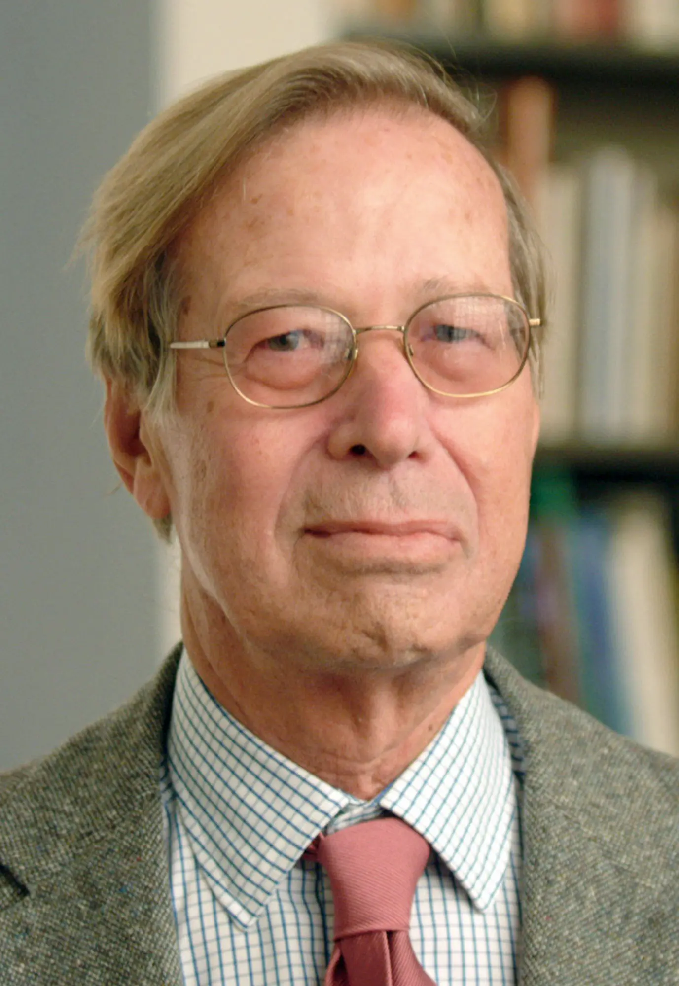 Ronald Dworkin foi professor de direito na Universidade de Nova York e professor emérito no University College de Londres. (Crédito da fotografia: Leo Sorel/Universidade de Nova York, via Associated Press)