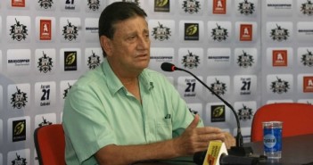 Lori Sandri, ex-técnico de futebol. (Foto: Edson Silva/Folhapress)