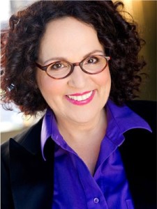 Carol Ann Susi, que fazia a mãe de Howard na série (Foto: Warner Bros. Television/AP)