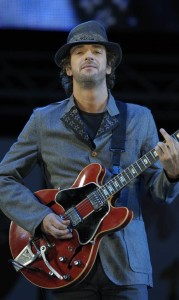 Cerati é considerado um dos mais importantes roqueiros argentinos - (Foto: JUAN MABROMATA / AFP)