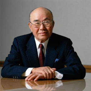 "Cada pessoa deve trabalhar para si mesma". Soichiro Honda