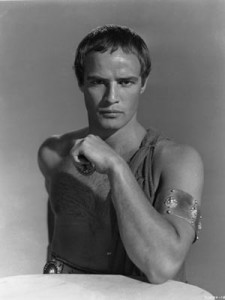 Marlon Brando interpretou Júlio César em filme de 1953 (Foto: AFP)
