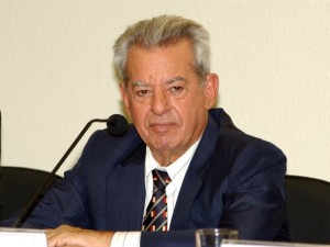 Ex-ministro e ex-senador José Eduardo Vieira (Foto: Arquivo Folha de Londrina)