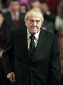 Aldo Ciccolini em foto tirada em março de 2012 na França (Foto: Kenzo Tribouillard, POOL/AFP)