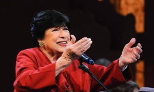 A cantora e apresentadora Inezita Barroso - (Foto: Cleones Ribeiro / Divulgação)