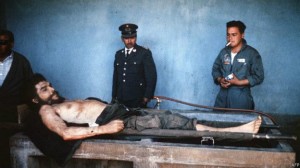 Filha de militar que perseguiu Che Guevara completa um ano como general na Bolívia (AFP)