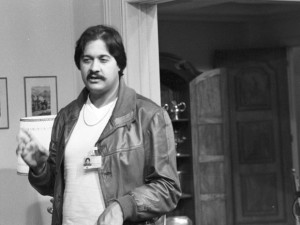 Talma na direção da novela 'Água viva', em 1980. (Foto: CEDOC / TVGLOBO)