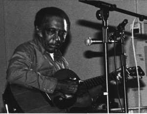 R. L. Burnside em Redcar, Inglaterra, 1992. (Photo de Phil Wight)