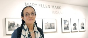 A fotógrafa Mary Ellen Mark - (Foto: Todd Williamson / AP)