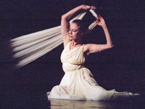 A bailarina ucraniana Maya Plisetskaya (Foto: Efrem Lukatsky/AP)