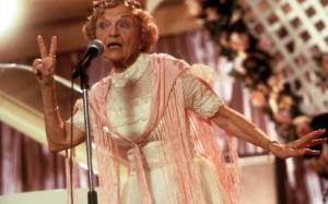 Ellen Albertini Dow em cena do filme "Afinados no Amor" (Divulgação)