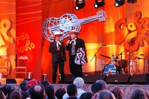 Nico Fagundes volta ao Galpão Crioulo, em dezembro de 2010, para apresentar o programa depois de ter ficado em coma. (Foto: Luiz Armando Vaz/Agencia RBS)