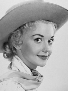 A atriz Donna Douglas, em foto de 1978 (Glenn Embree)