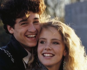 Amanda Peterson e Patrick Dempsey no filme 'Namorada de aluguel' (Foto: Divulgação)