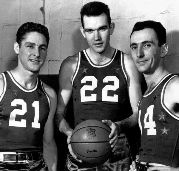 Bob Cousy, Bill Sharman, Ed Macauley (celticspride.pixnet.net)