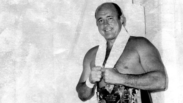 Verne Gagne, era um dos grandes nomes do Pro-Wrestling