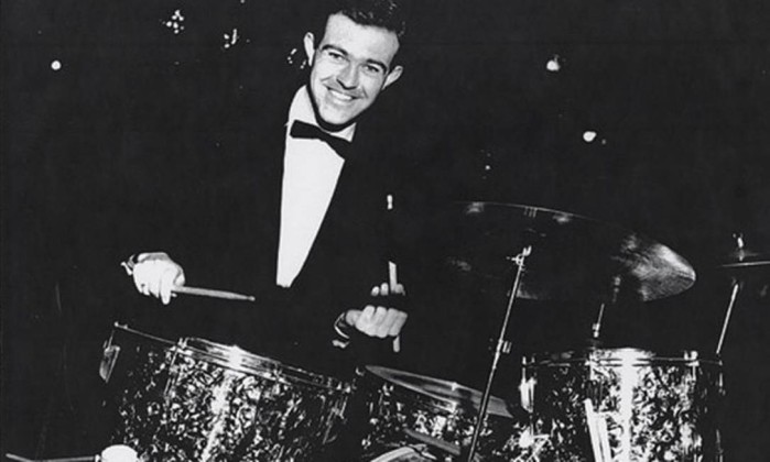 O baterista Andy White, que tocou com os Beatles - (Foto: Reprodução)