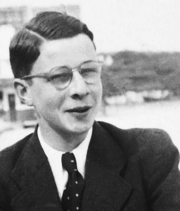 O alemão Hans Stern, dono da joalheria H. Stern, em 1939 no Rio de Janeiro, ao chegar ao país. (Foto: Kurt Stern/Wikipedia)