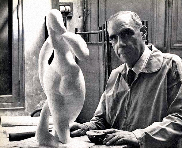 HENRI LAURENS (1885-1954); DO CUBISMO ANALÍTICO À ESTILIZAÇÃO ORGÂNICA NA ESCULTURA