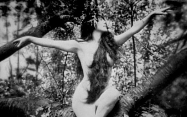 Annette Kellerman em cena de "A Daughter of the Gods" (Foto: Reprodução)
