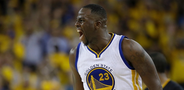 Draymond Green lidera os Warriors - (Foto: AP Photo/Marcio Jose Sanchez)