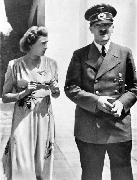 Eva Braun e Hitler no Obersalzberg em 19443/3 (Foto: Random House Mondadori / EFE)