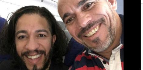 Marcos Klein e Jean Wyllys (PSOL-RJ), militante da causa LGBT. (Foto: reprodução/ Facebook)