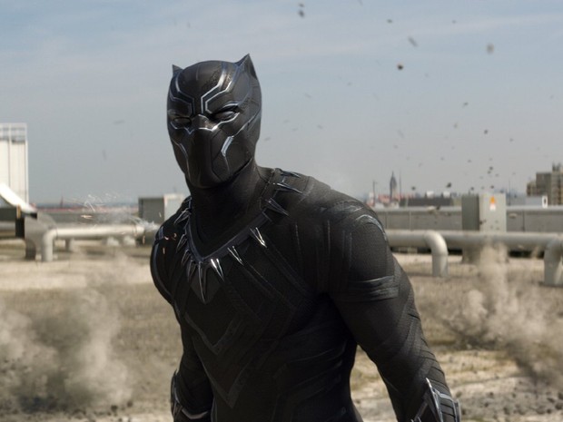 Pantera Negra é interpretado por Chadwick Boseman em 'Capitão América: Guerra Civil' e no filme solo do super-herói, com estreia prevista para 2018 (Foto: Divulgação/Marvel)