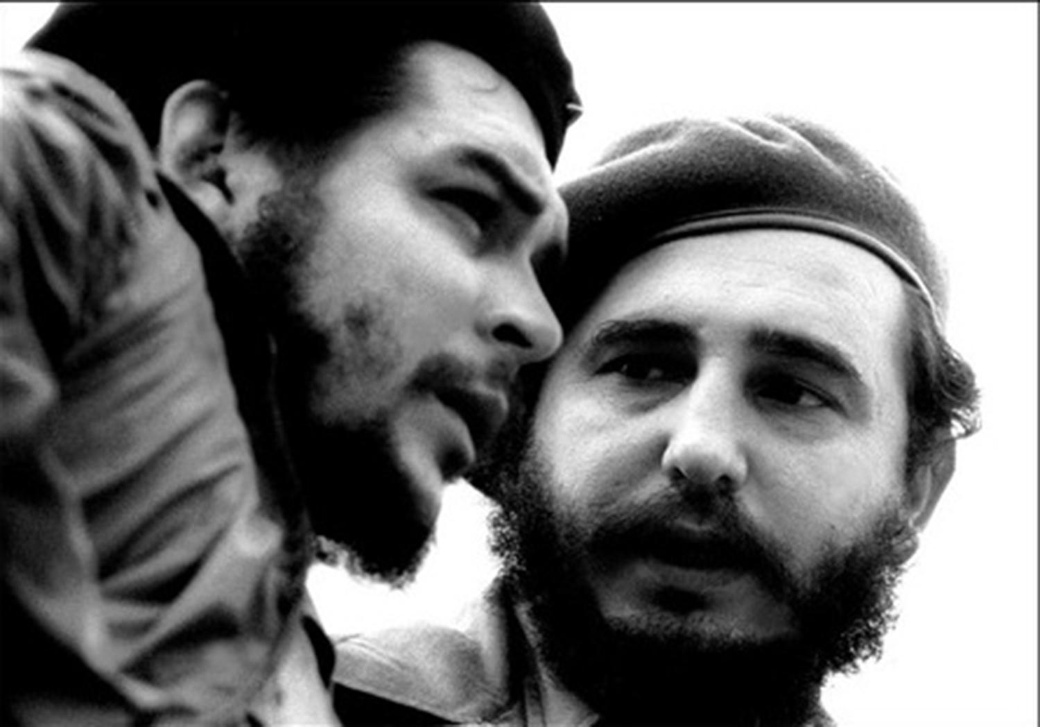 Fidel Castro e Ernesto 'Che' Guevara. (Roberto Salas/Cubadebate/France Presse)