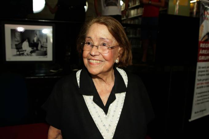 A atriz Vida Alves na festa dos 65 anos da TV no Brasil, em 2015 no Memorial da América Latina, em SP (Greg Salibian/Folhapress)