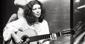 Elizabeth Santos Leal de Carvalho