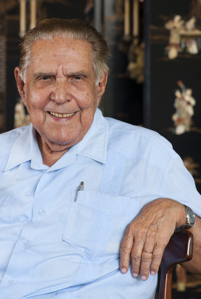 Humberto Torloni fotografado em sua casa, em 2014 (Foto: LÉO RAMOS CHAVES)