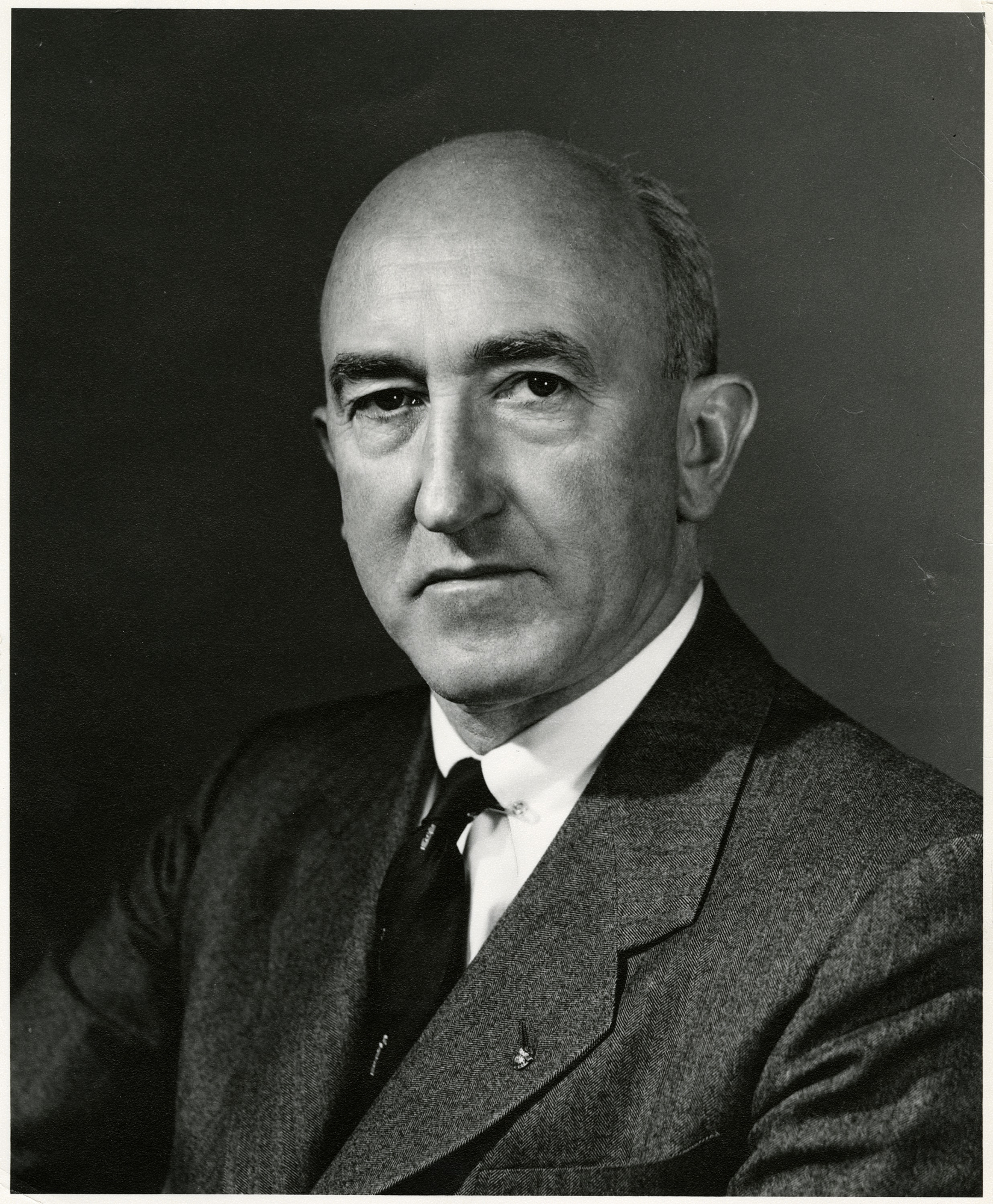 William M. Allen, executivo americano no ramo da aviação, liderou a