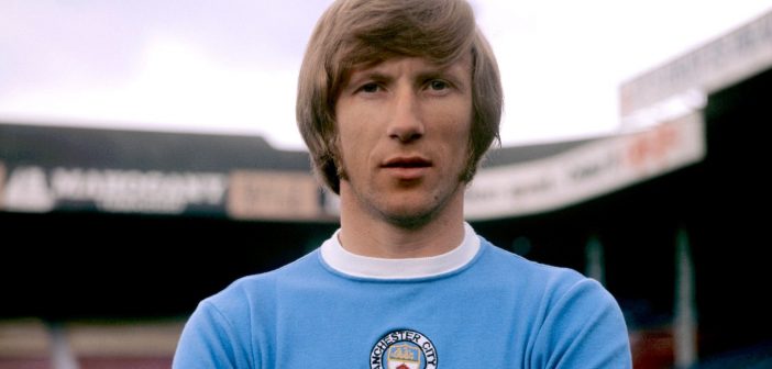 Colin Bell, ídolo e ex-jogador do Manchester City
