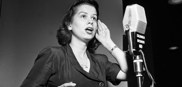 Mary MCCARTY, foi uma das mulheres de letras mais proeminentes da América. (Photos - The Official Masterworks Broadway/DIREITOS RESERVADOS)