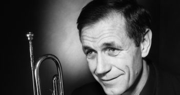 Claude Luter, artista de jazz francês. (Crédito da foto: CORTESIA Paris Jazz Club / REPRODUÇÃO /DIREITOS RESERVADOS)