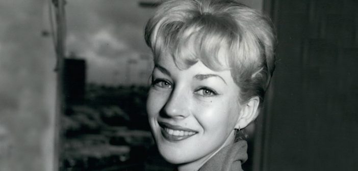 Venetia Stevenson, pin-up de Hollywood. (Foto: Divulgação/Nova / Pipoca Moderna)