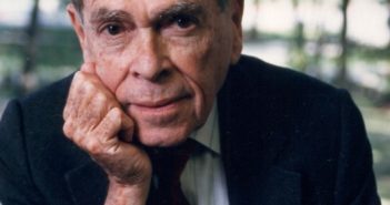 Abbey Simon, pianista magistral. (Crédito da fotografia: University of Evansville Faculty / REPRODUÇÃO / DIREITOS RESERVADOS)