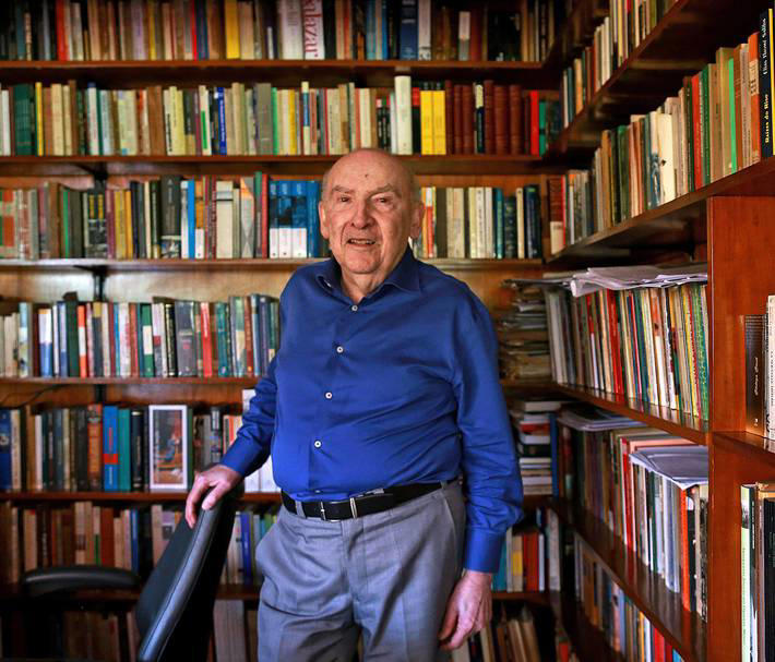 Boris Fausto: historiador, cientista político e integrante da Academia Brasileira de Ciências faleceu nesta terça-feira, 18 Foto: HÉLVIO ROMERO/ESTADÃO © Fornecido por Estadão