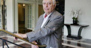 Bernard Lewis em 2002. (Rex Features/AP)