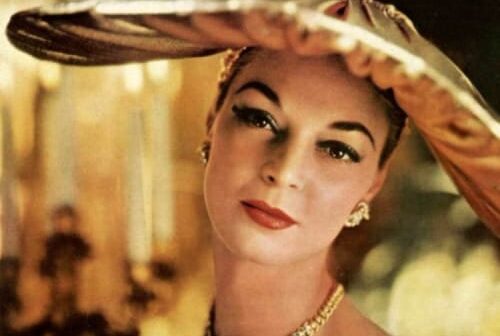 Jean Patchett; Modelo de moda para Ford Models de 40 capas de revistas. (Crédito da fotografia: Cortesia © Copyright Listal / REPRODUÇÃO/ DIREITOS RESERVADOS)