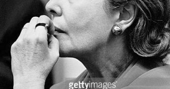 NEW YORK - 22 DE NOVEMBRO: A diretora de cinema Eleanor Perry durante uma entrevista em 22 de novembro de 1969 em Nova York, Nova York. (Foto de Santi Visalli/Getty Images)