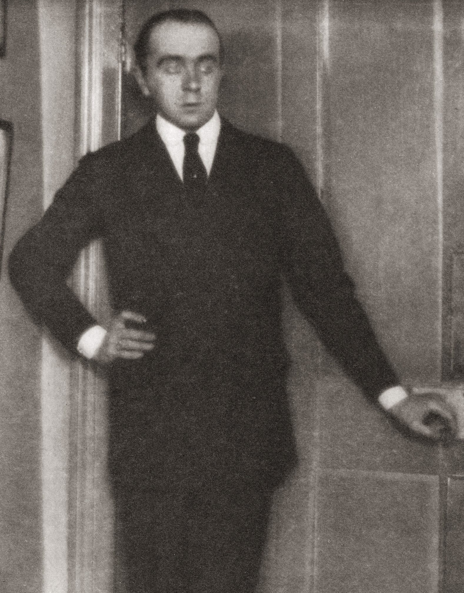 Max Beerbohm em 1908. Crédito...Arquivo Alvin Langdon Coburn/Hulton, via Getty Images