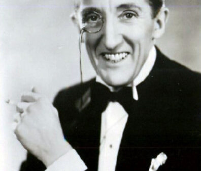 Claud Allister, ator de teatro e cinema (Crédito da fotografia: Cortesia © Copyright de Spicyonion/ REPRODUÇÃO/ DIREITOS RESERVADOS)