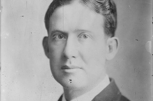 William P. Hobby Sr. (1878–1964) William Pettus Hobby, editor, editor e governador do Texas, nasceu em Moscou, Texas, em 26 de março de 1878, filho de Eudora Adeline (Pettus) e Edwin E. Hobby.