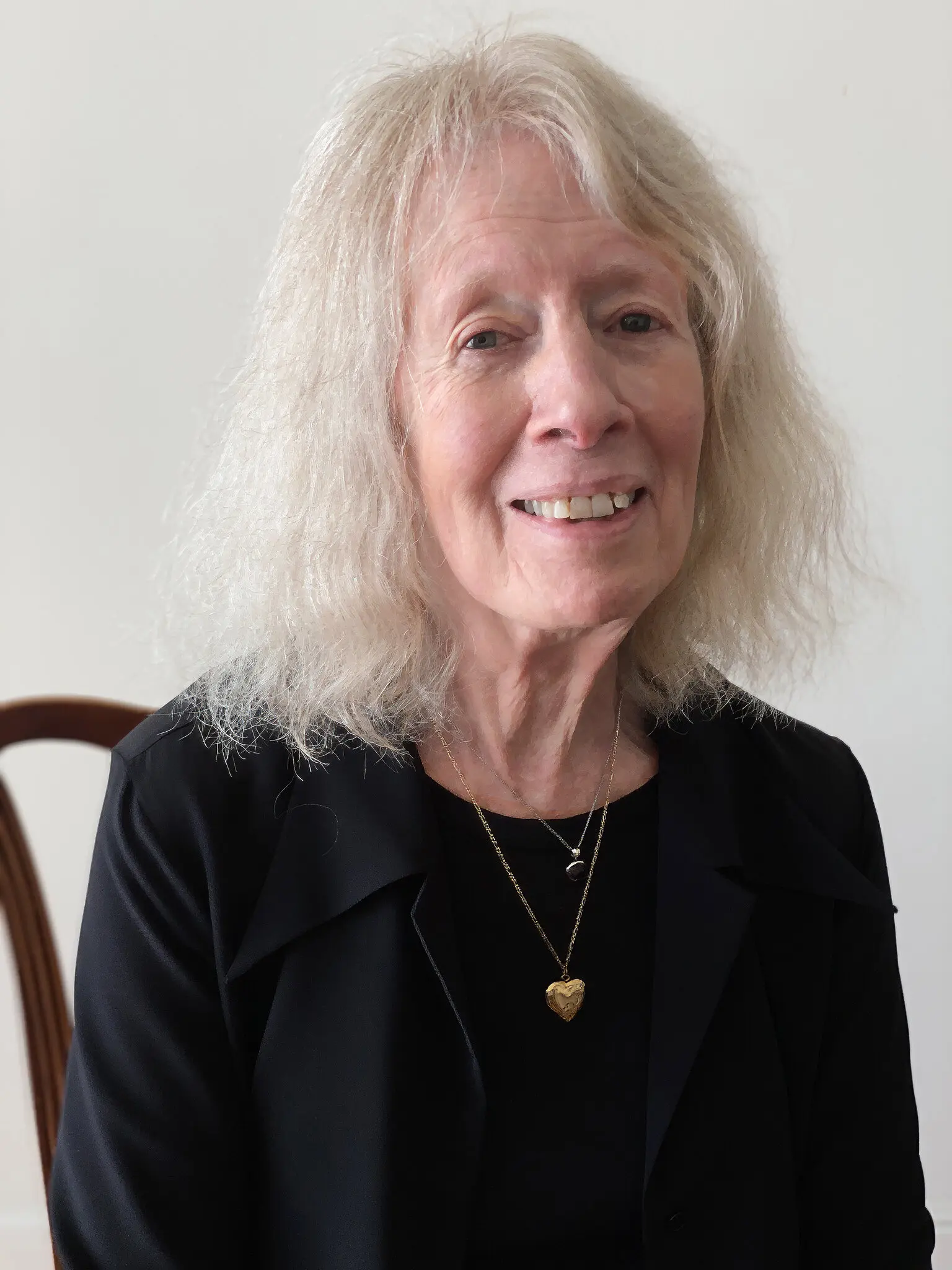 Sra. Hejinian em seus últimos anos. Ela lecionou na Universidade da Califórnia, Berkeley, por décadas.Crédito...Douglas Salão