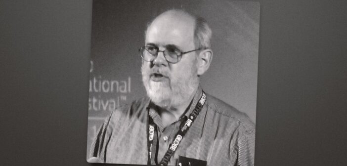 David Bordwell, proeminente estudioso de cinema. (Créditos autorais: Cortesia © Copyright All Rights Reserved/ PATRICK JUBE / GETTY IMAGES/ REPRODUÇÃO/ TODOS OS DIREITOS RESERVADOS)